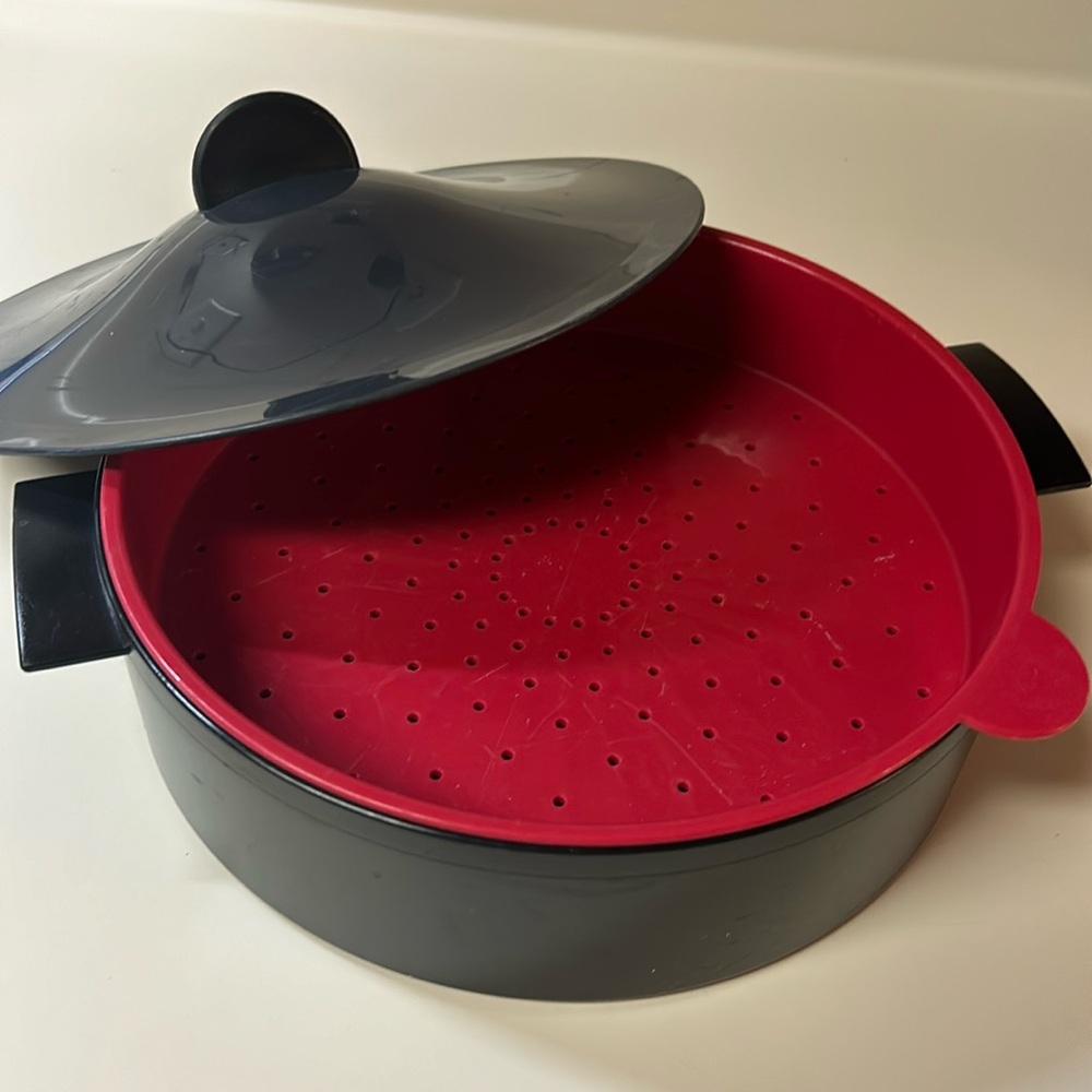 Tupperware steamer